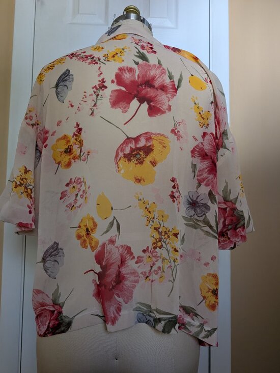 Shein Floral Blouse - Picture 3 of 4